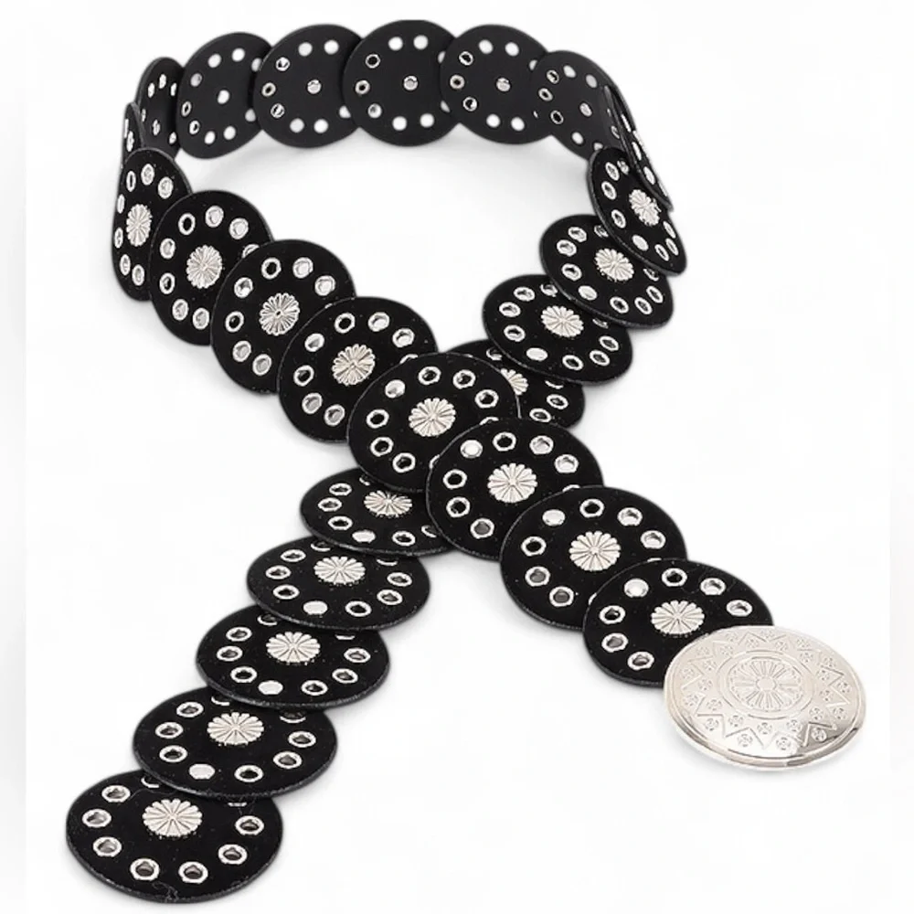 Silver Engraved Round Circle Concho Western Statement Belt